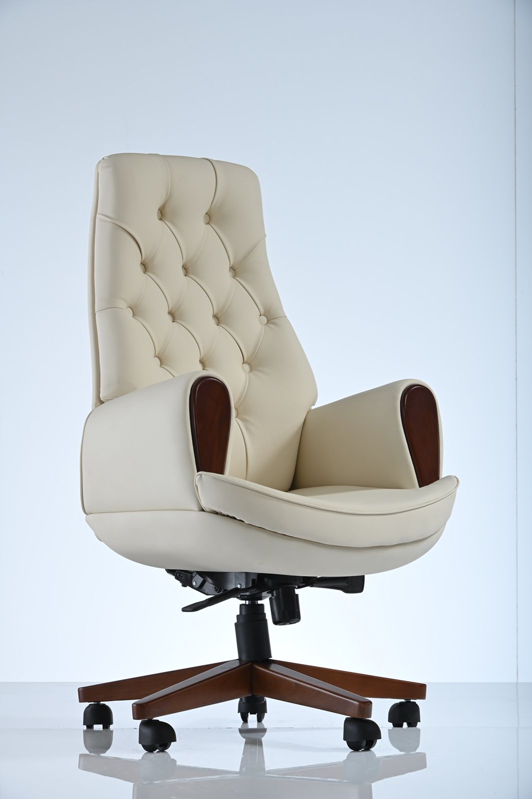 Executive Chairs - Window Office Furniture