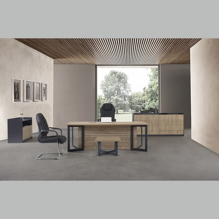 Manager Desk - Window Office Furniture